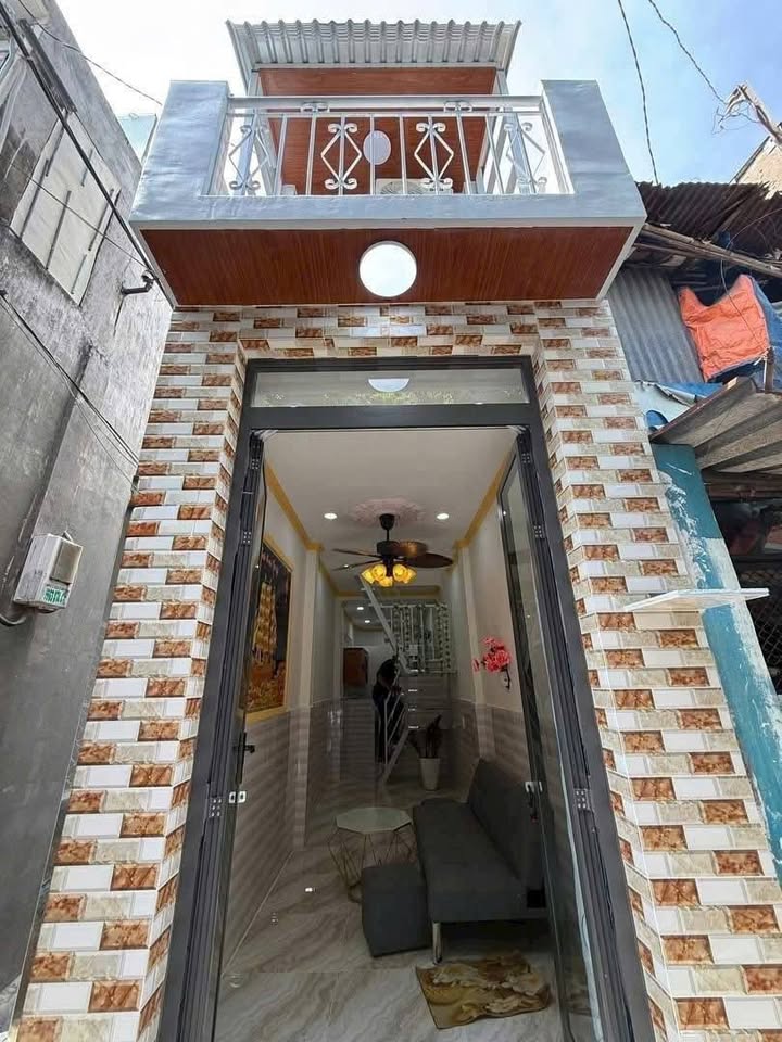 Nhà phố Lê Đại Hành, Quận 11, 24m² giá 2.75 tỷ - Hoa hồng 50 triệu cho môi giới!