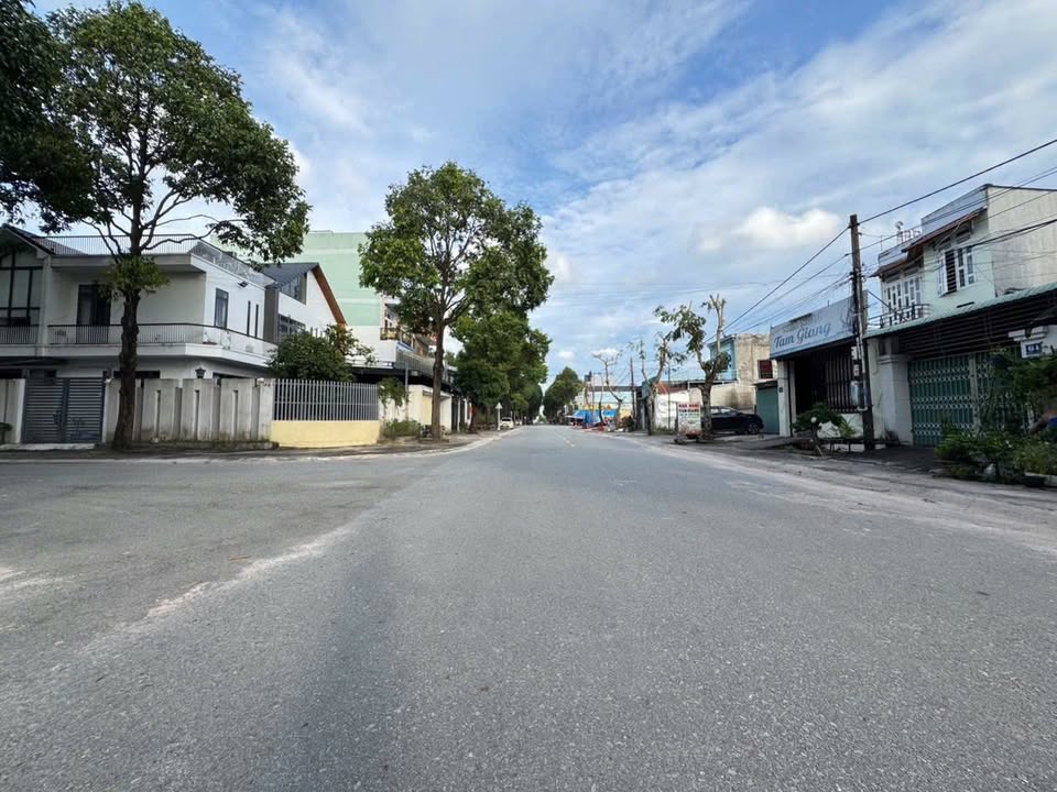 Đất nền Phú Tân Thủ Dầu Một 171m² giá 2.339 tỷ - Bán gấp giá rẻ nhất!