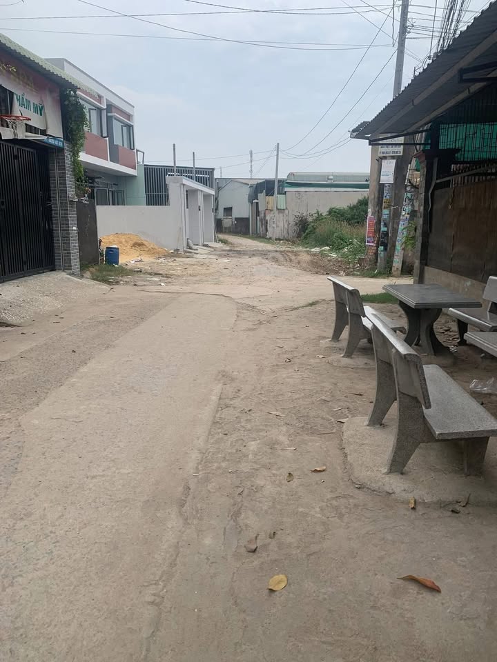 Đất nền Dĩ An 385m² - Phù hợp kinh doanh nhà nghỉ ngay sau chợ Thái Hòa!