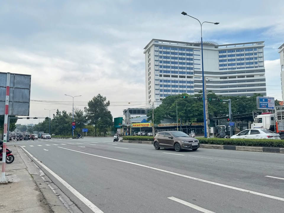 Đất mặt tiền Mỹ Phước Tân Vạn 185m² giá 5.5 tỷ - Đối diện bệnh viện lớn sắp hoạt động!