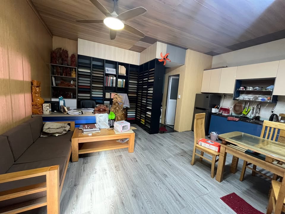 Cho thuê nhà ở và kho An Sơn Thuận An 300m² chỉ 11 triệu - Đường xe tải vào tận nơi!