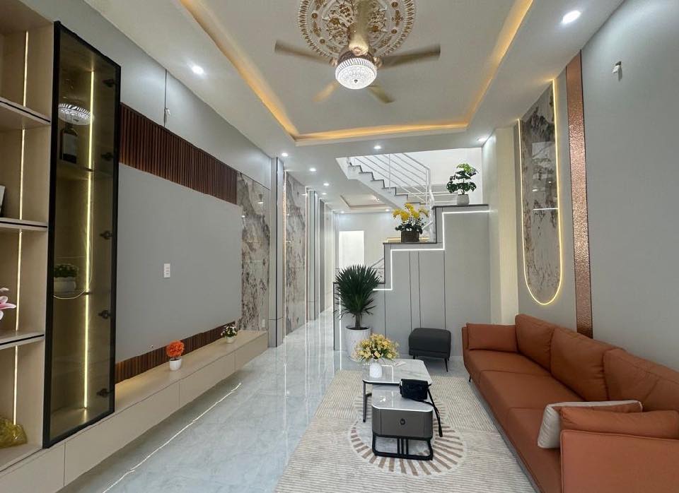 Nhà đẹp 60m² đường Huỳnh Thị Hai - Sẵn sàng vào ở ngay!