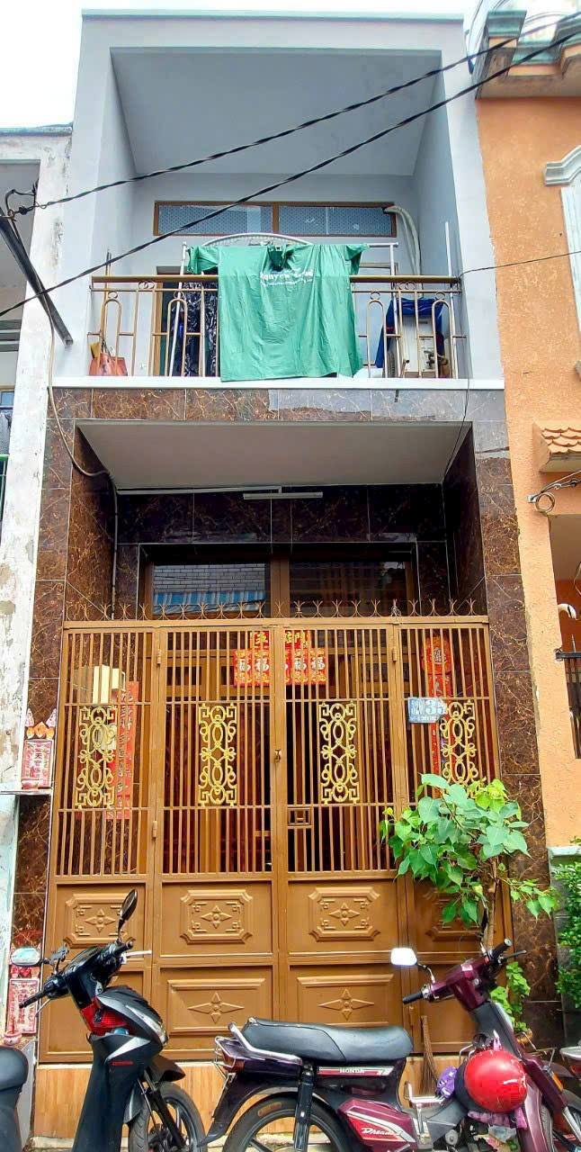 Nhà bán quận Bình Tân 27m² giá 3.55 tỷ - Khu dân cư ổn định, vào ở ngay!