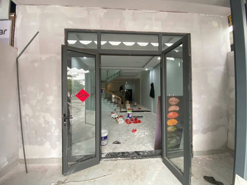 Nhà cho thuê mặt tiền Mai Chí Thọ, Hòa Xuân, Cẩm Lệ 100m² giá 10 triệu - Vị trí thuận tiện, kinh doanh lý tưởng!