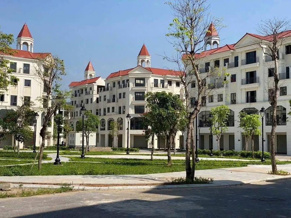 Townhouse Hinode Royal Park Hoài Đức 90m² giá 15 tỷ - Cơ hội đầu tư lý tưởng!
