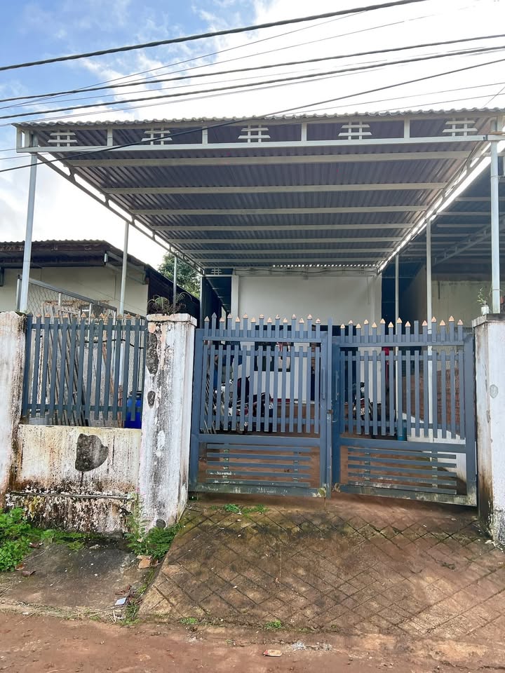 Nhà phố bán gấp tại Nguyễn Thị Minh Khai, An Bình 155m² giá 1.47 tỷ - Khu dân cư đông đúc!