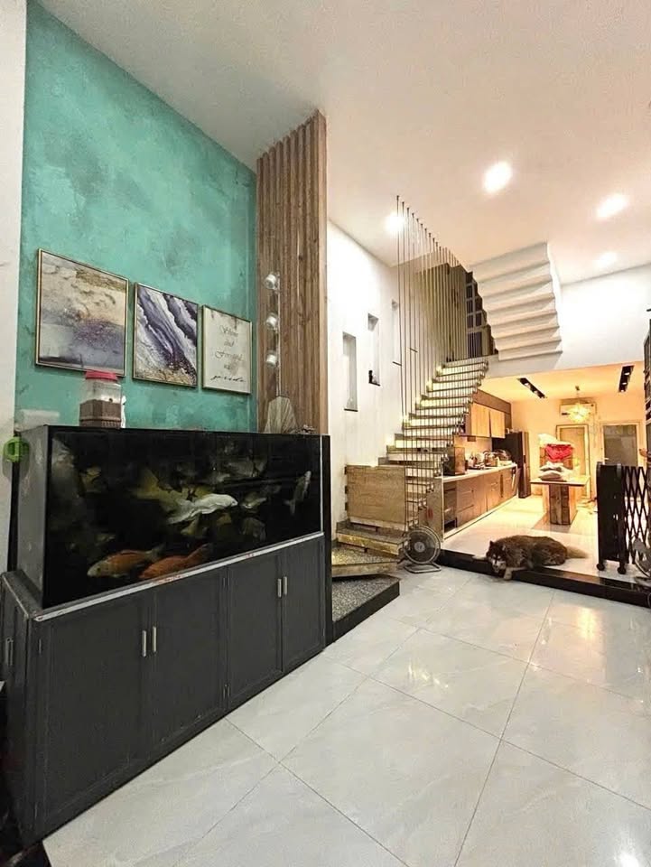 Nhà 5 tầng tại Phan Đăng Lưu 58m² giá 10.79 tỷ - Thiết kế siêu đẹp, xe hơi ngủ nhà!