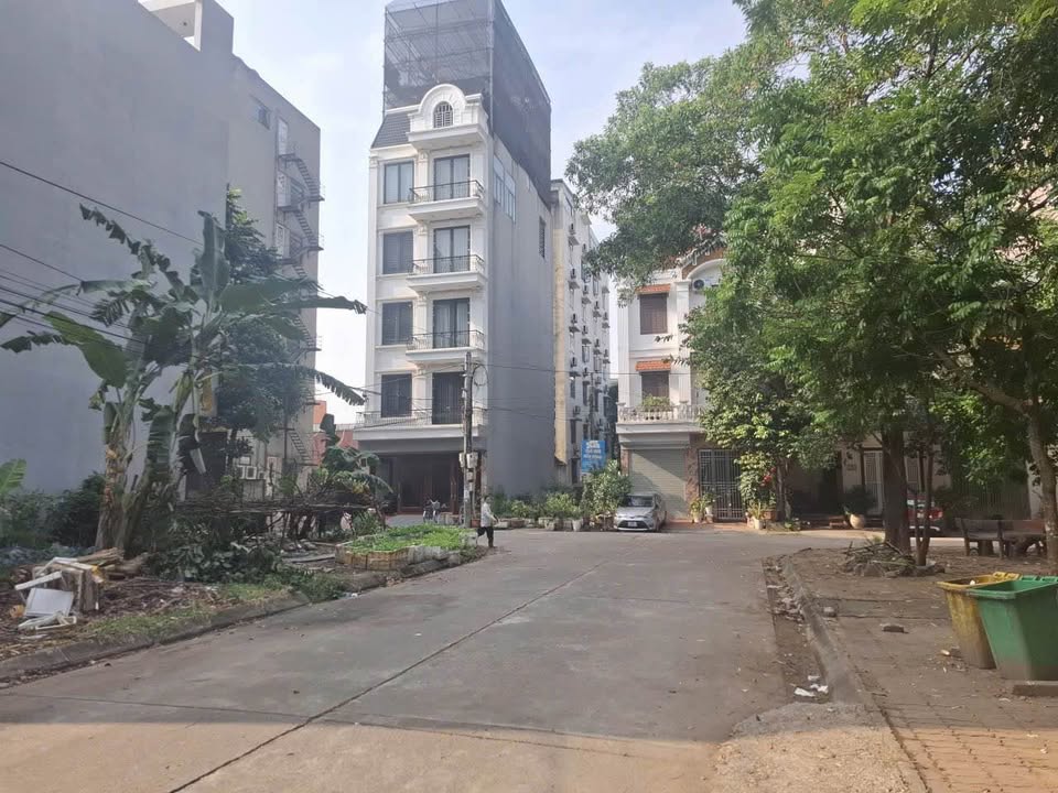 Nhà 3 tầng phường Võ Cường, Bắc Ninh 81m² giá 12 tỷ - View đẹp giữa vườn hoa!