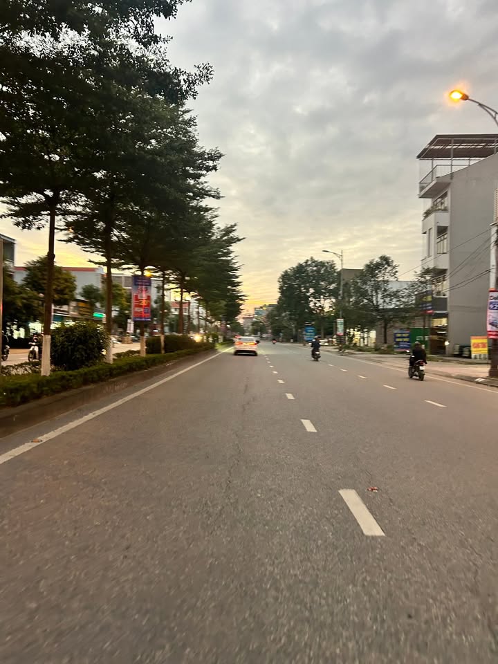 Cho thuê mặt bằng kinh doanh Đình Bảng Từ Sơn 150m² - Vị trí đắc địa trên trục chính!