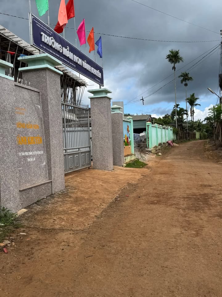 Đất nền Pơng Drang - 250m² chỉ 1.5 tỷ - Vị trí thuận lợi gần trường học!