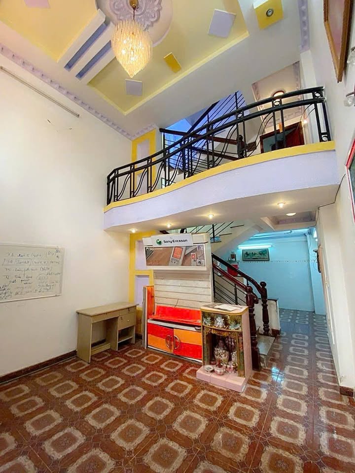 Nhà hẻm cho thuê đường Phạm Văn Bạch, Tân Bình 48m² giá 8 triệu - Phù hợp cho gia đình và kinh doanh online!