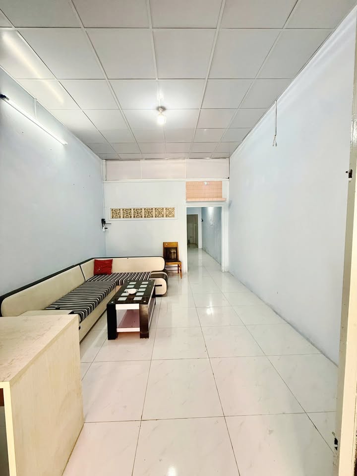 Nhà thuê mặt tiền Ỷ Lan, Hiệp Tân, 63m² giá 9 triệu - Thích hợp kinh doanh và ở ngay!