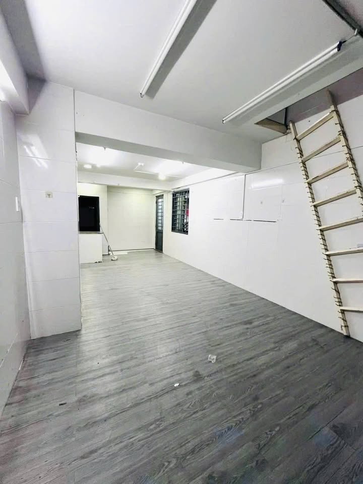 Ki-ốt cho thuê đường Tô Hiệu, quận Tân Phú, diện tích 36m² - Cơ hội kinh doanh tuyệt vời!