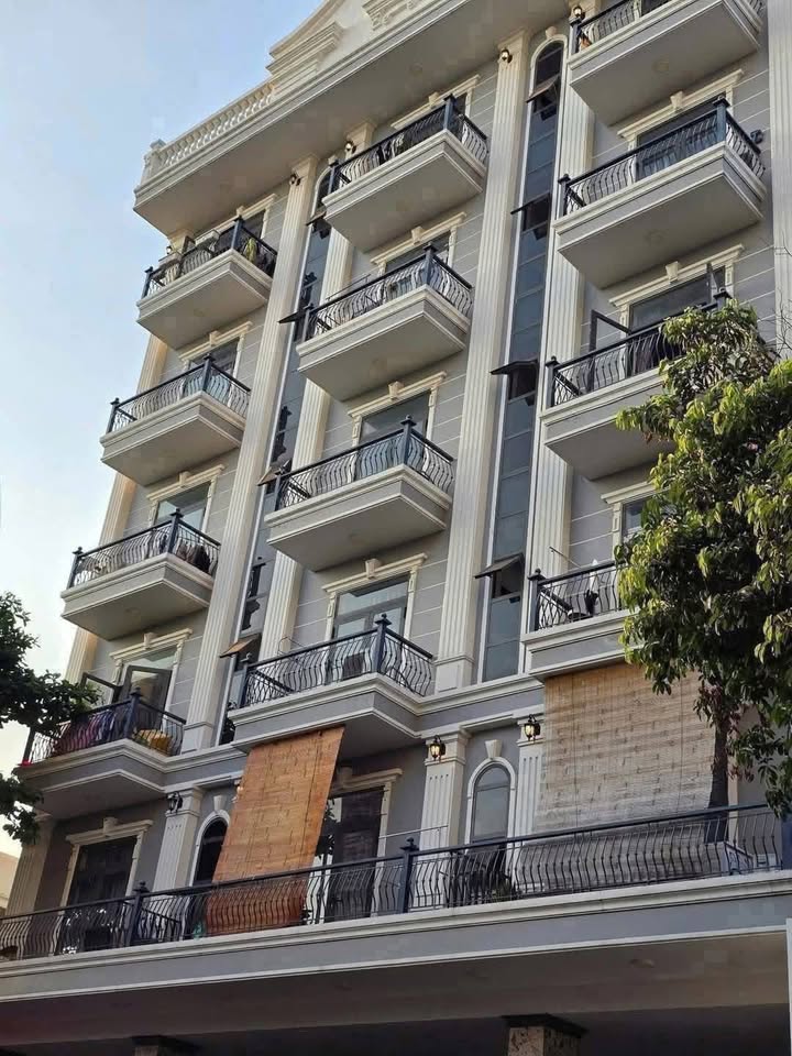 Cho thuê chung cư mini Tân Phú - Gác cao, ban công lớn thoáng mát