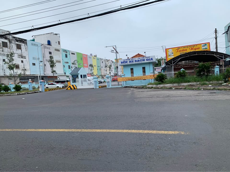 Nhà mặt tiền đường Nguyễn Bỉnh Khiêm, Rạch Giá 110m² giá 5 tỷ - Kinh doanh sầm uất!