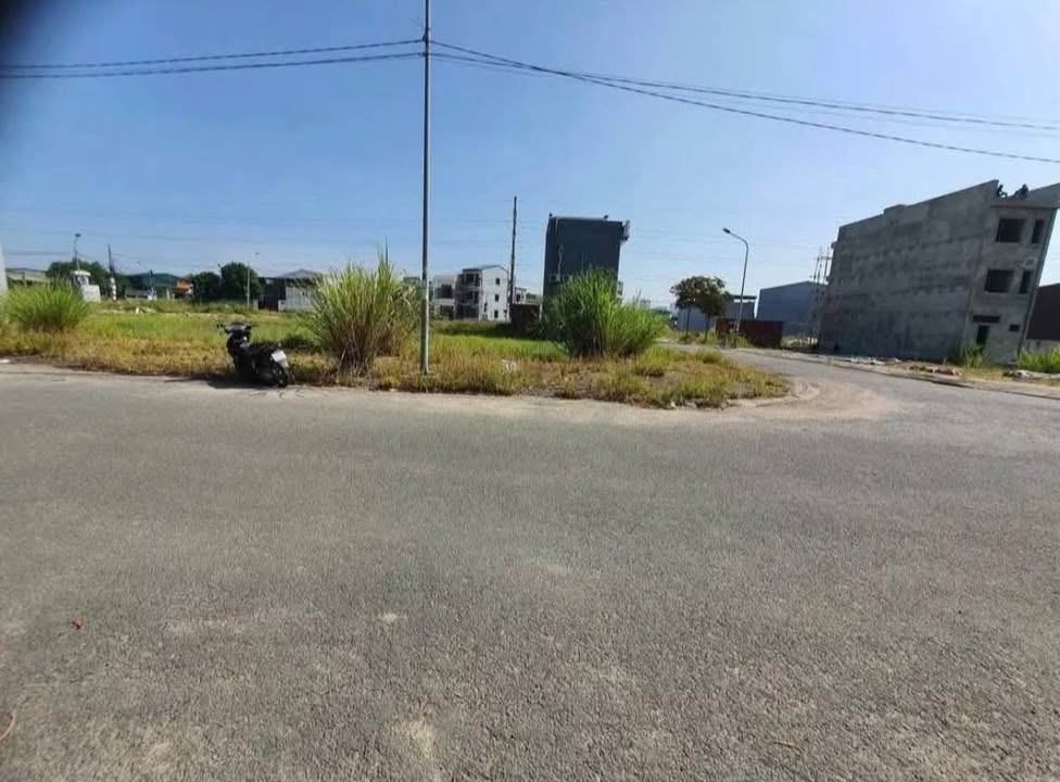 Đất Khu Dân Cư Đường 24M Vinh Tân 75.6m² - Sổ đỏ chính chủ, giá tốt!