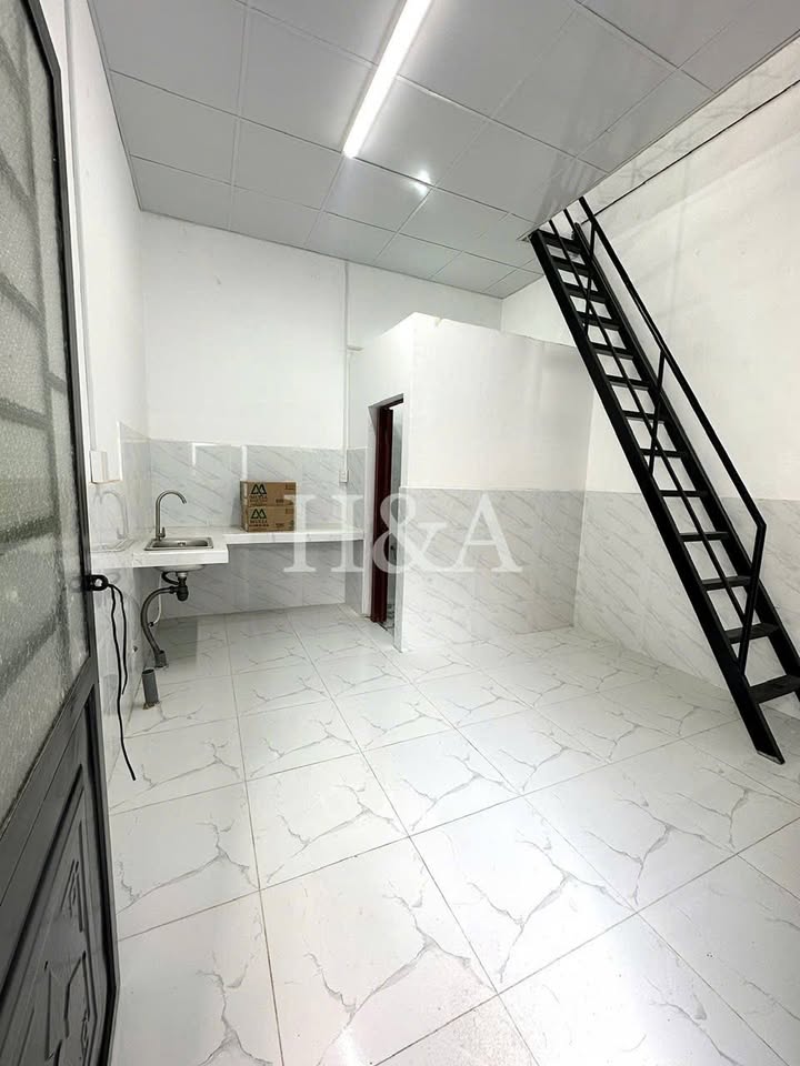 Phòng trọ đường Võ Văn Kiệt Cần Thơ 25m² giá 1.8 triệu - Gần Đền Hùng!