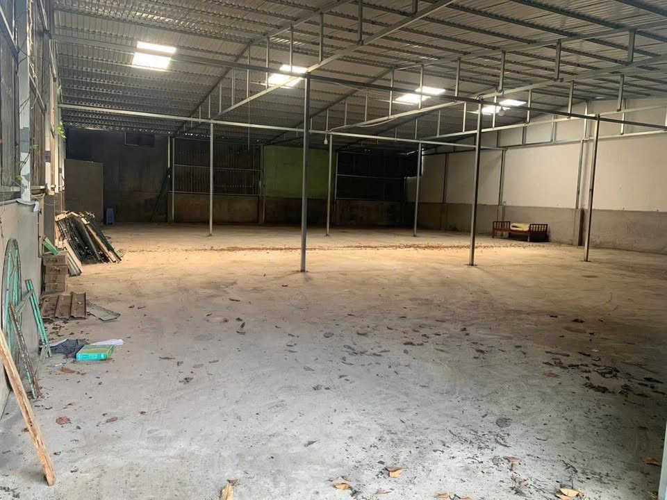 Kho cho thuê KDC Stella Mega City, Cần Thơ 430m² giá 11 triệu - Lộ lề rộng thoáng