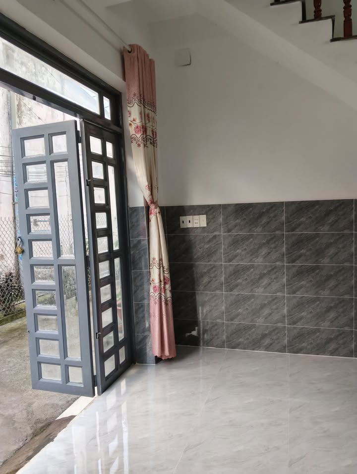 Nhà Đẹp 2 Tầng Hiệp Bình Phước 24m² giá 1.35 tỷ - Sẵn sàng vào ở!