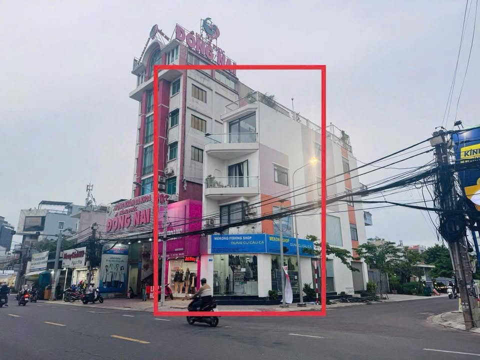 Bán nhà góc 2 mặt tiền đường Phạm Văn Thuận 84m² giá 15 tỷ - Kinh doanh thuận lợi!