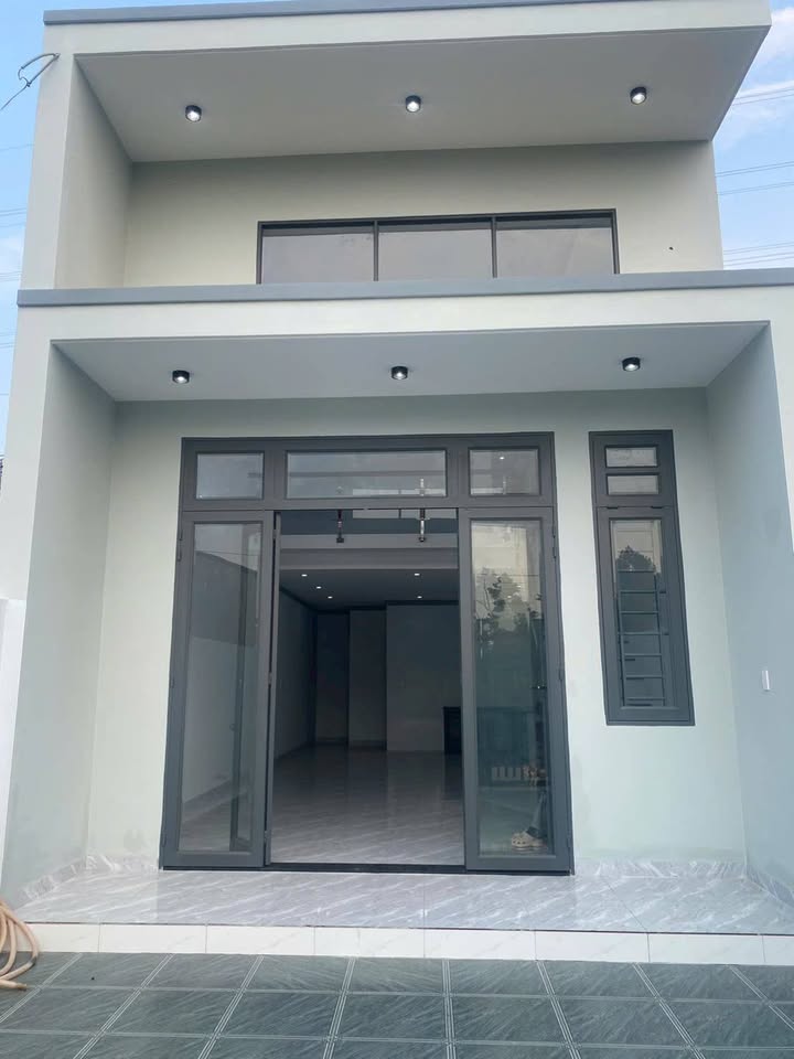 Nhà bán Trảng Bom 100m² giá 1.85 tỷ - Sổ riêng, gần trường Đinh Tiên Hoàng!