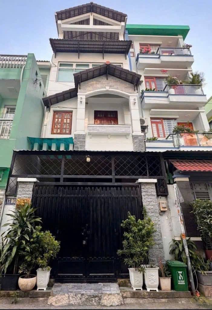 Nhà 3 tầng đường Nguyễn Văn Quá, quận 12 - Giá 7 tỷ - Sổ đỏ chính chủ!