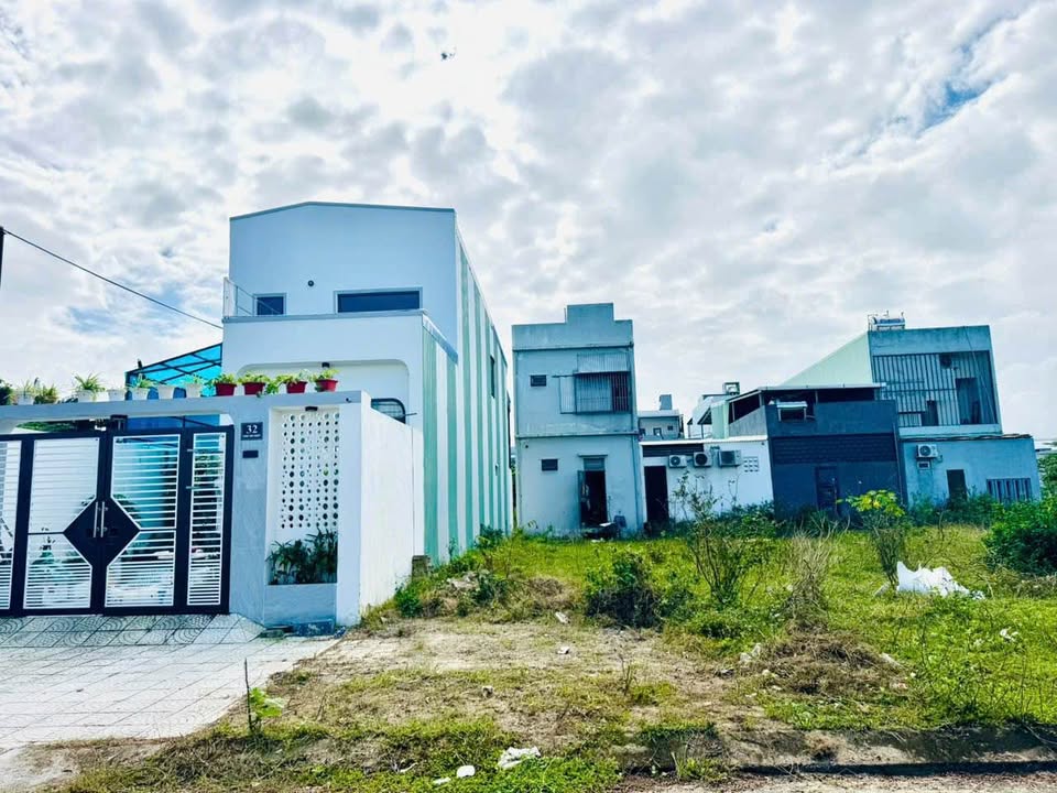 Đất nền Thân Văn Nhiếp, Đà Nẵng 100m² giá 4.3 tỷ - Đối diện công viên thoáng mát!