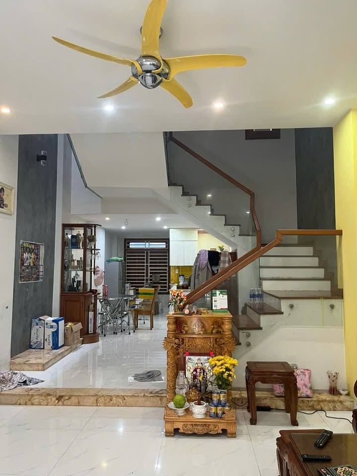 Nhà 4 tầng mặt tiền đường Bế Văn Đàn, Thanh Khê, 68m² - Cơ hội đầu tư hiếm có!