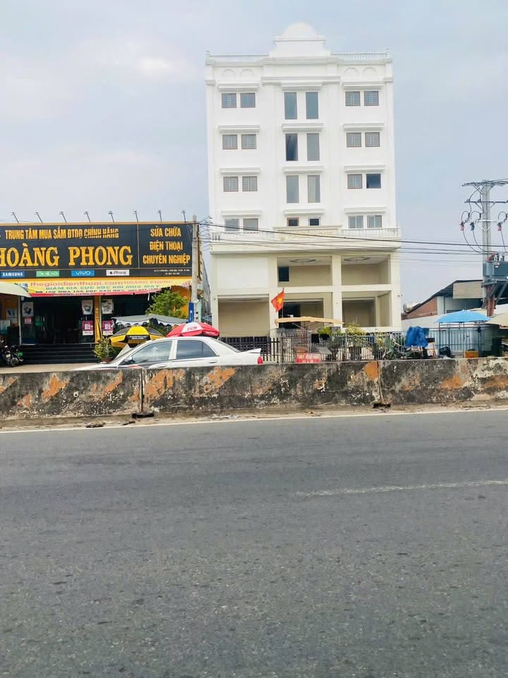 Nhà trọ 18 phòng tại KCN Phước Đông, 405m², giá 4.2 tỷ - Đầu tư sinh lời hấp dẫn!