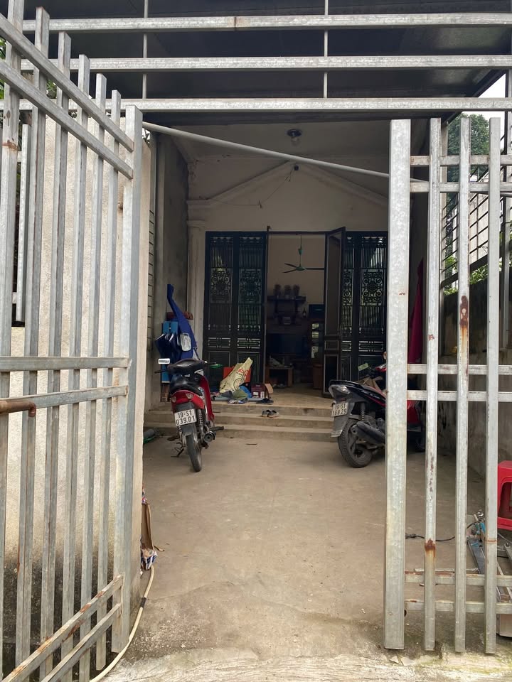 Nhà bán chính chủ tại Vân Phú, Việt Trì 126m² giá 1.8 tỷ - Sẵn sàng vào ở ngay!