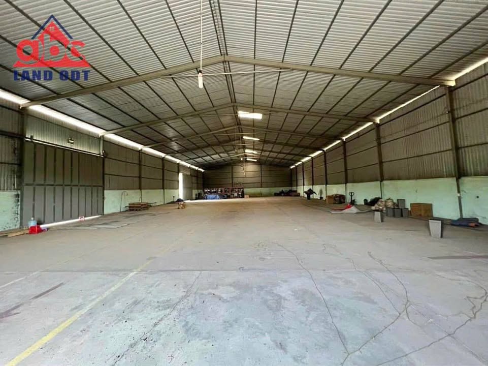 Cho thuê xưởng 4000m² Thiện Tân - Vĩnh Cửu giá chỉ 30 triệu/tháng - Cơ hội đầu tư hấp dẫn!