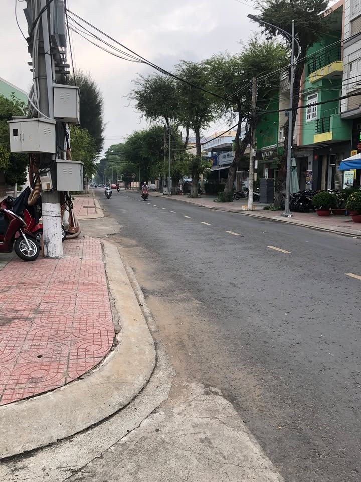 Nhà mặt tiền Ngô Quyền, Mỹ Tho 131.17m² giá 12 tỷ - Kinh doanh đa ngành nghề