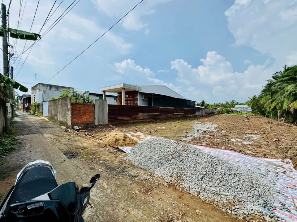 Đất nền chính chủ phường Trung An, TP Mỹ Tho 137.5m² giá 1 tỷ - Sổ hồng đầy đủ!