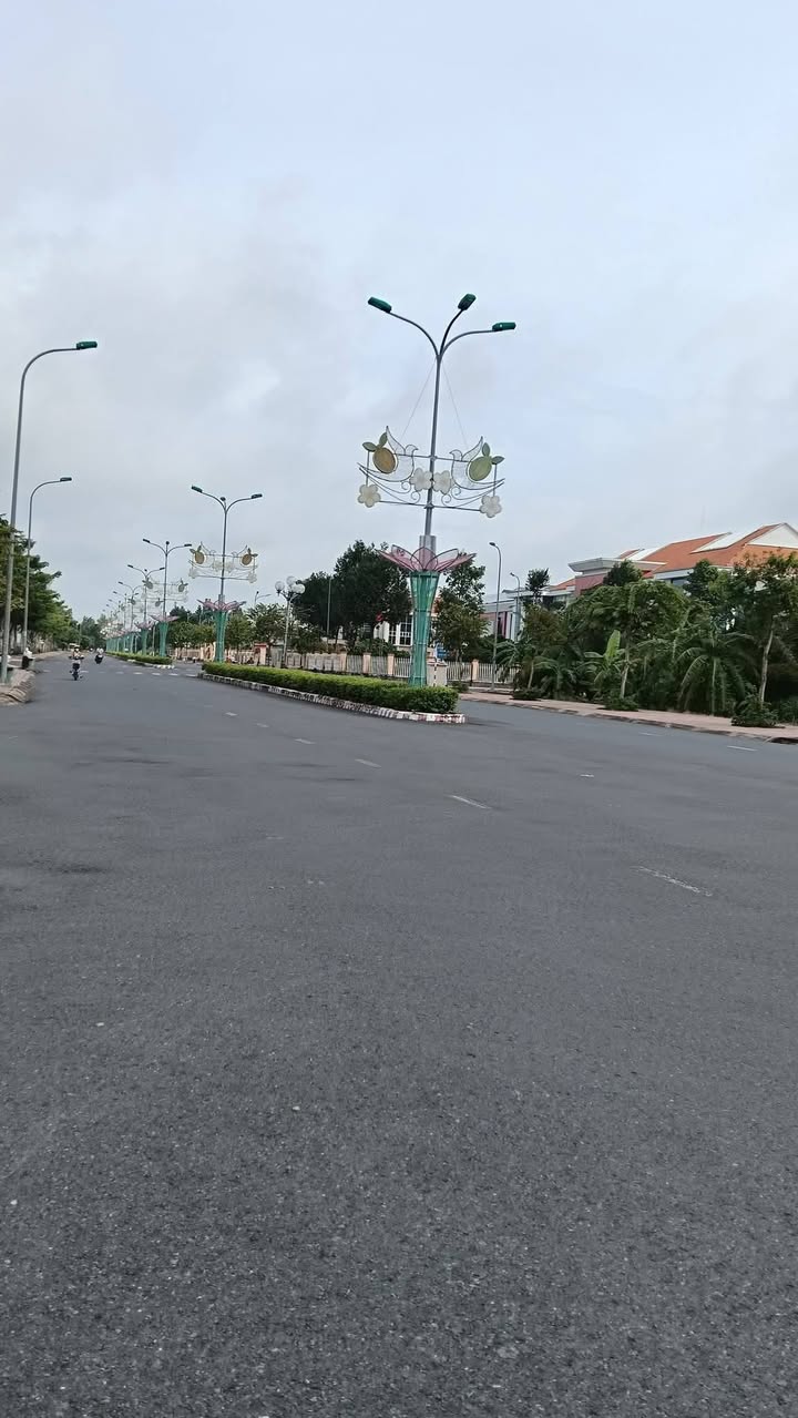 Đất nền Cai Lậy 100m² giá 1.1 tỷ - Hạ giá mạnh mẽ chỉ hôm nay!