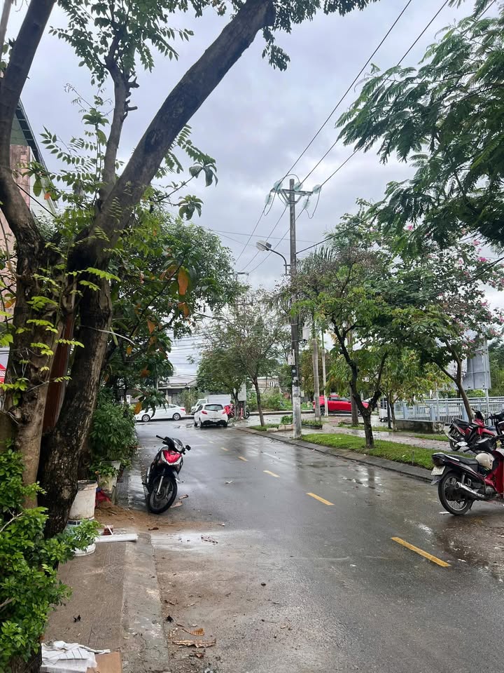 Nhà 3 tầng đường Bàu Trảng 4, Đà Nẵng 100m² giá chỉ 6 tỷ - Cơ hội tốt cho gia đình!