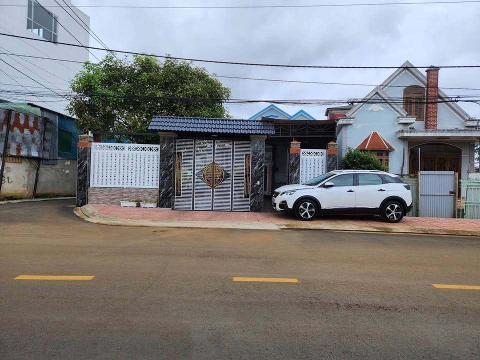 Nhà mặt tiền đường Nguyễn Bỉnh Khiêm, Bảo Lộc 260m² giá 12 tỷ - Đầu tư sinh lời ngay!