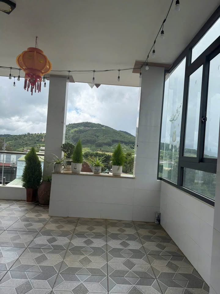 Nhà mặt tiền Bồng Lai, Hiệp Thạnh 281.8m² giá 6.5 tỷ - Sẵn sàng vào ở ngay!