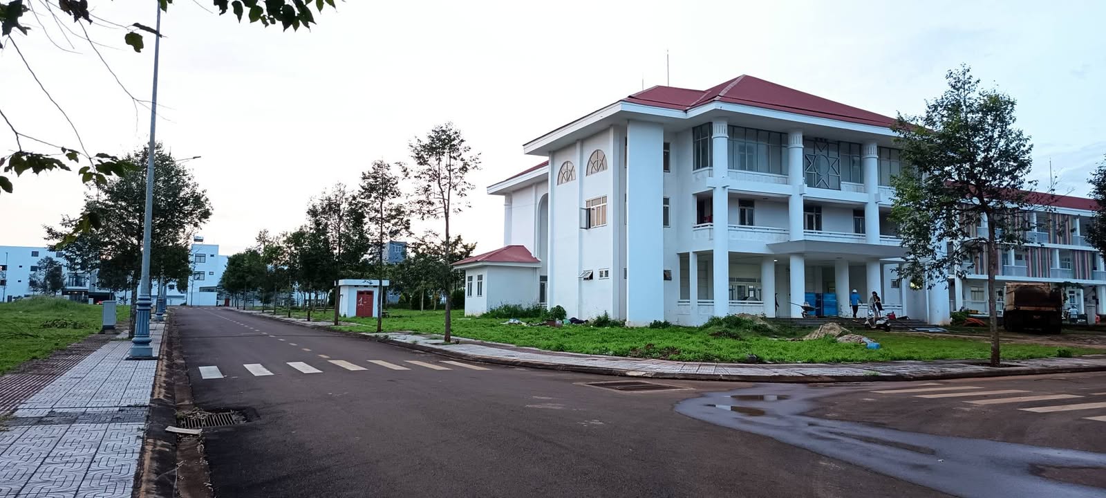 Đất nền Ân Phú, Buôn Ma Thuột 100m² giá 3.65 tỷ - Nằm cạnh hoa viên thoáng đãng!