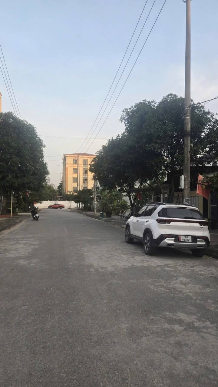 Đất nền chính chủ tại Rừng Thông, Đông Sơn 100m² giá chỉ 2.4 tỷ - Đầu tư sinh lời bền vững!