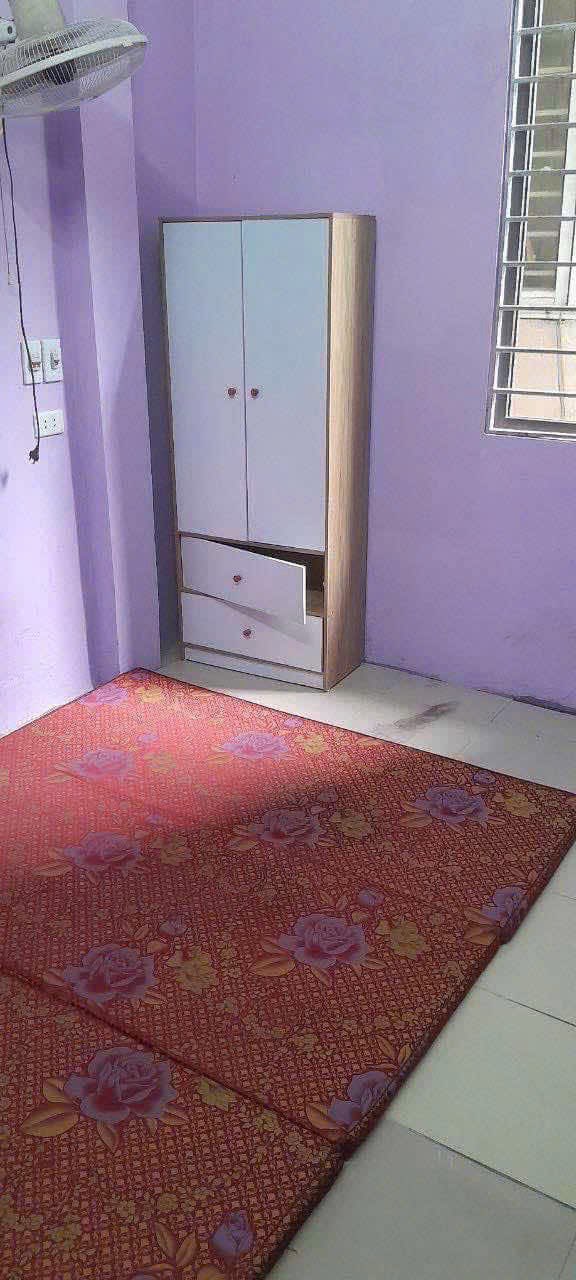 Nhà nguyên căn Ngõ Văn Hương, Đống Đa 20m² giá 7 triệu - Thuê ngay thuận tiện!