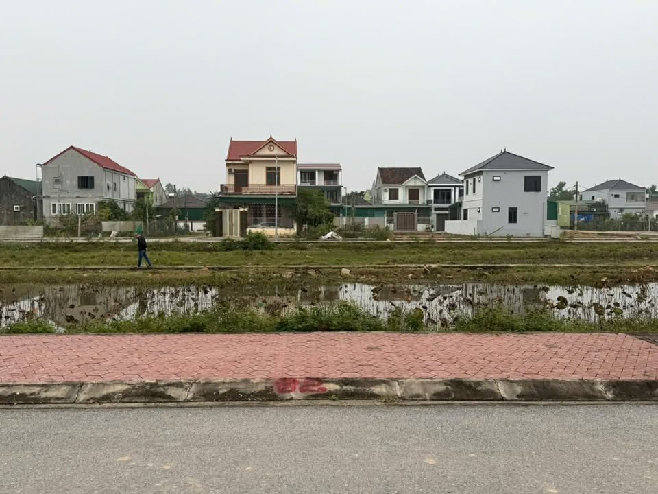 Đất nền Đà Sơn 200m² giá 3.1 tỷ - Cạnh trường mầm non Việt Anh!