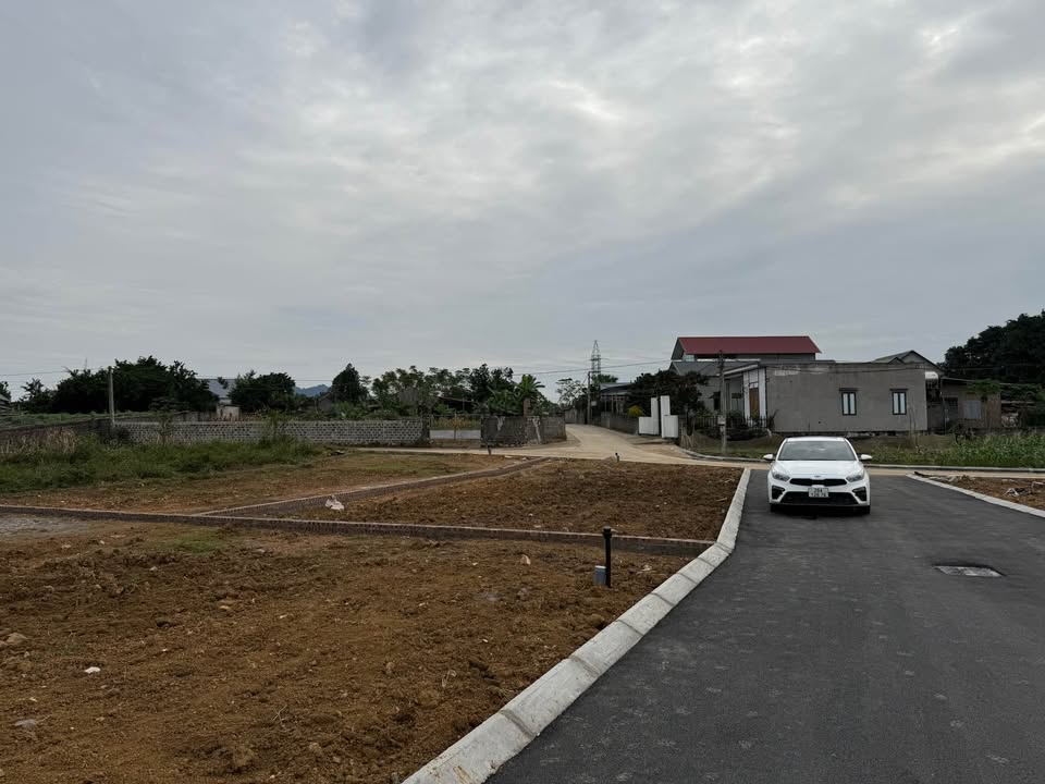 Bán khu biệt thự Giếng Êm, Nhuận Trạch, Lương Sơn 250m² - Giá đầu tư hấp dẫn!