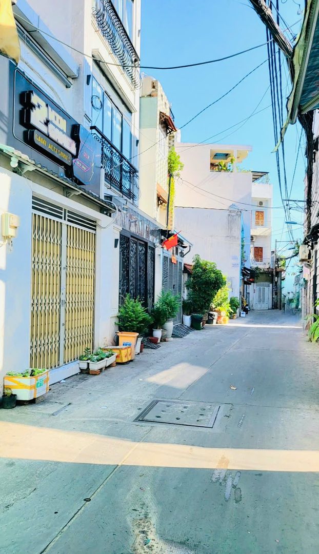 Nhà phố Tôn Thất Thuyết Quận 4 40m² giá 5 tỷ - Đón xe hơi tận nơi!