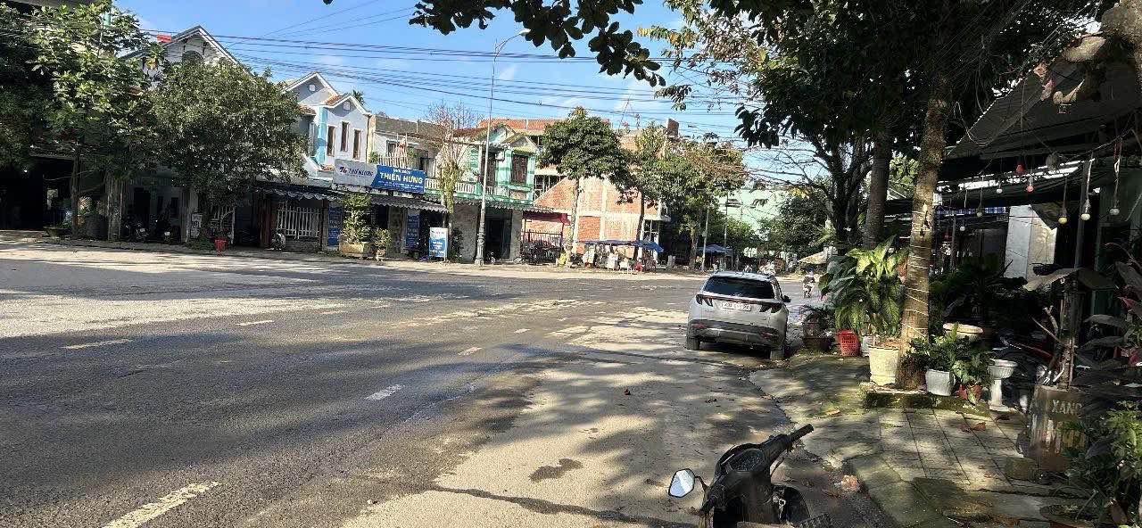 Nhà mặt tiền đường 15m5 Hòa Ninh 602m² chỉ 2 tỷ - Cơ hội vàng đầu tư!