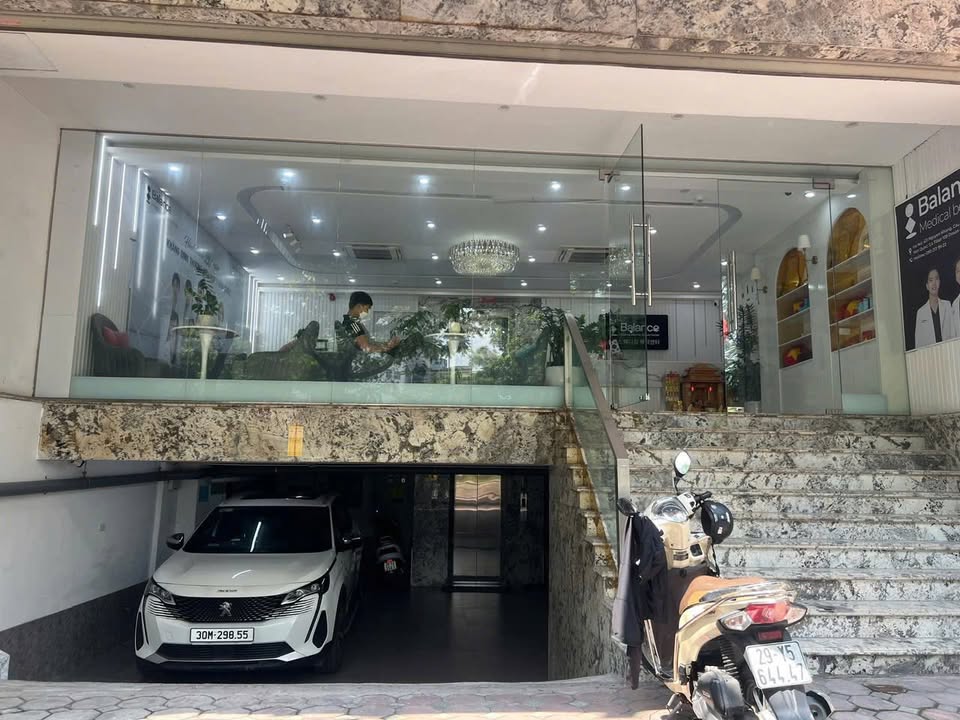 Cho thuê mặt bằng kinh doanh 90m² tại Nguyễn Khang, Cầu Giấy - Thang máy hiện đại, vị trí đắc địa!