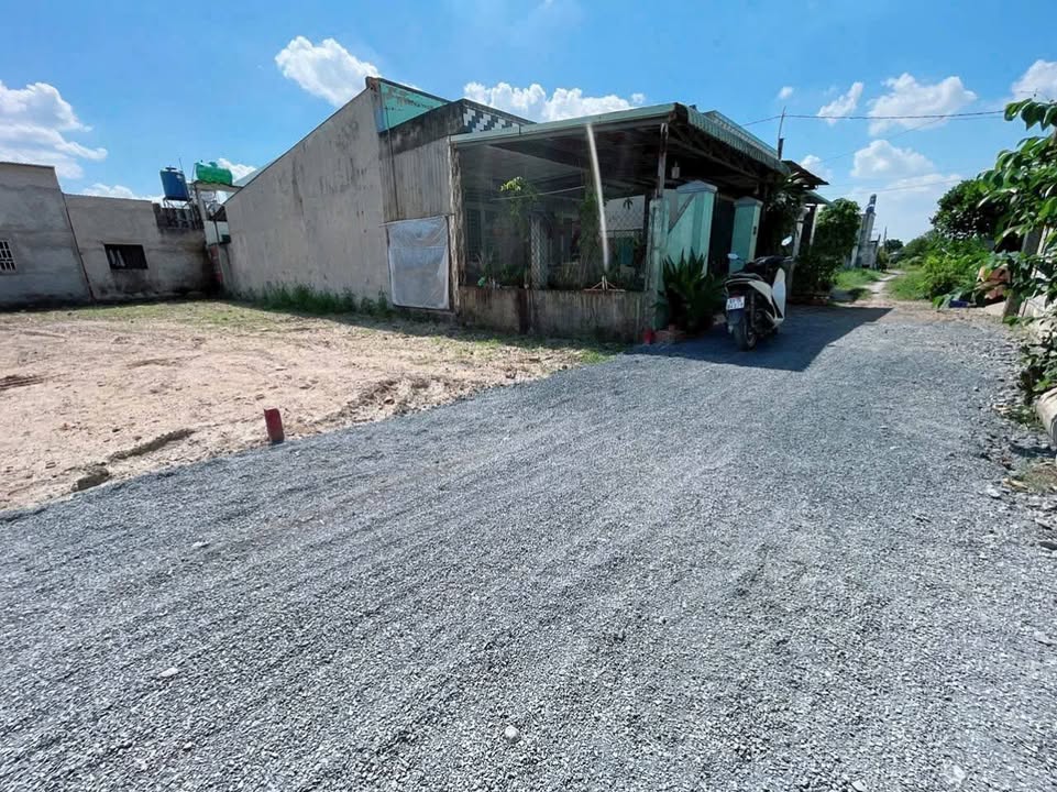 Đất thổ cư 100m² tại Đức Hòa Hạ, giá 1.15 tỷ - Sổ hồng chính chủ!