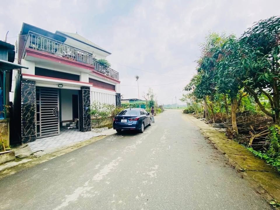 Đất nền thôn Hoà Thạch, Hà Tĩnh 116,6m² giá 1,6 tỷ - Hướng Đông, đường rộng thoáng