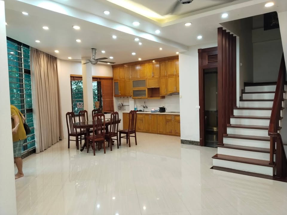 Nhà phố LK DV Vạn Phúc 48m² giá 23 triệu - Lô góc 2 vỉa hè, vào ở ngay!