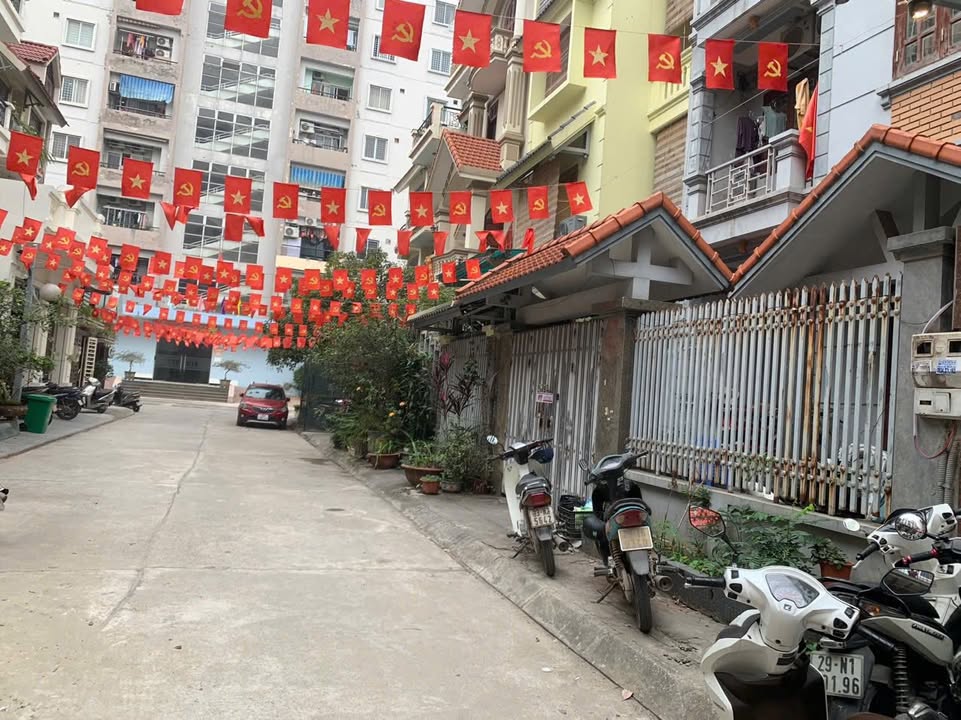 Nhà phố LK A15 Nguyễn Xiển 90m² giá 23 triệu - Phù hợp cho gia đình và doanh nghiệp!