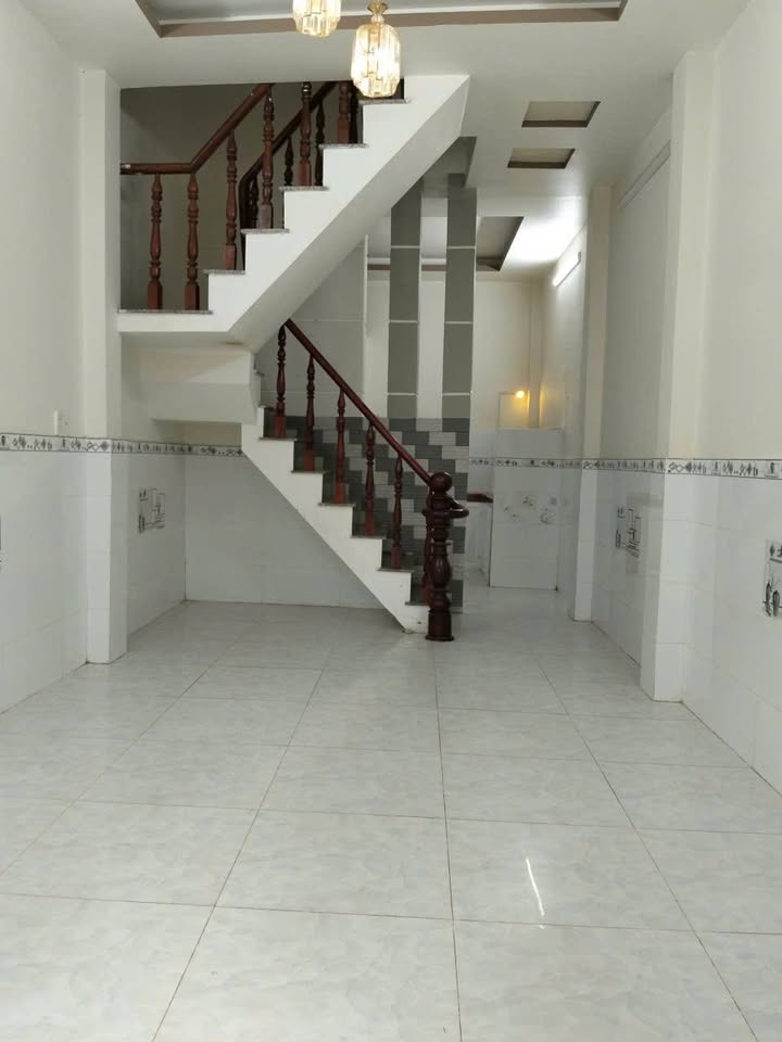 Nhà hẻm 20 đường Rạch Cát, phường Phú Định, quận 8, giá 3.9 tỷ - Chính chủ bán gấp!